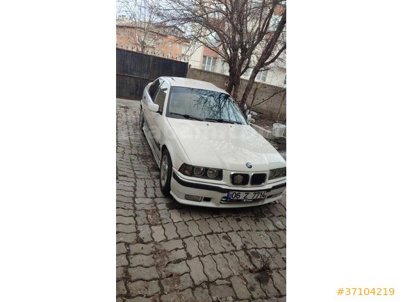 6 Senelik Sahibinden E36 orjinal manuel
