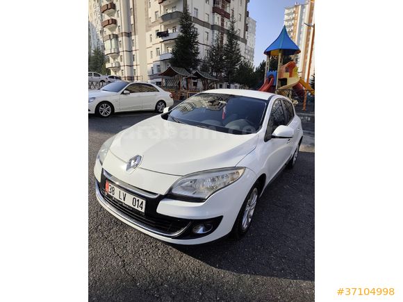 Sahibinden Renault Megane 1.6 Touch 2012 Model  189.560 km Beyaz