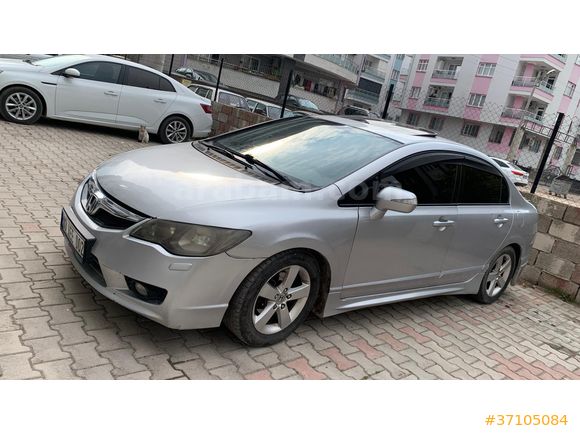 Sahibinden Honda Civic 1.6 i-VTEC Elegance 2010 Model
