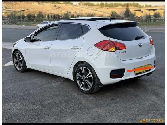 Sahibinden Kia Ceed 1.6 CRDi Concept Plus 2015 Model Adıyaman 205.000 km Beyaz