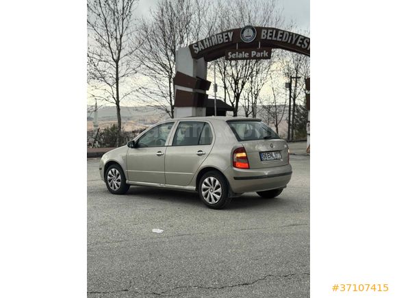 Düşük km parça boyalı fabia aile aracı