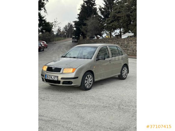 Düşük km parça boyalı fabia aile aracı