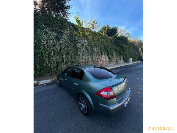 Megane 1.6 Dynamique 2004 Model  299.xx km bakımlı