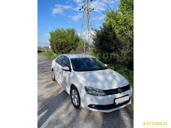 Sahibinden Volkswagen Jetta 1.6 TDi Comfortline 2012 Model  155.000 km Beyaz