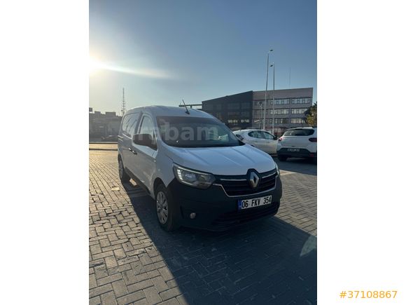 Sahibinden Renault Kangoo Multix 1.5 dCi Touch 2021 Model  273.000 km Beyaz