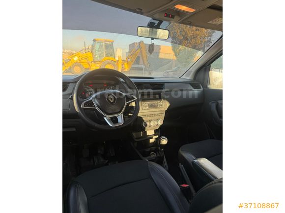 Sahibinden Renault Kangoo Multix 1.5 dCi Touch 2021 Model  273.000 km Beyaz