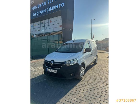 Sahibinden Renault Kangoo Multix 1.5 dCi Touch 2021 Model  273.000 km Beyaz