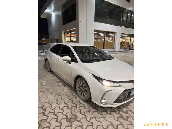 Sahibinden Toyota Corolla 1.5 Dream 2021 model