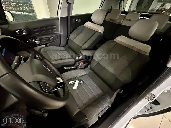 2024/MODEL/ C3/CITROEN/1.2 PURETECH/ SHİNE/HATASIZ BOYASIZ