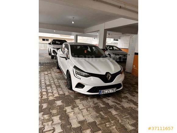 Sahibinden Renault Clio 1.0 SCe Joy 2022 Model 