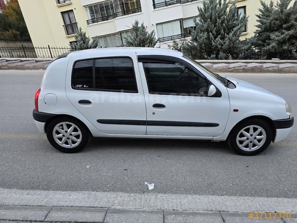 Sahibinden Renault Clio 1.4 RXT 2002 Model
