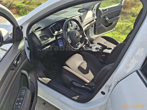 Sahibinden Renault Megane 1.5 dCi Touch 2018 Model İstanbul 153.000 km Beyaz