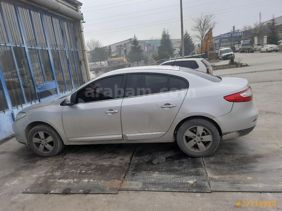 Sahibinden Renault Fluence 1.5 dCi Dynamique 2011 Model  255.000 km Gri (metalik)