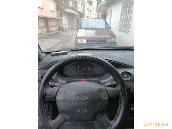 Sahibinden Ford Escort 1.6 Ghia 1998 Model