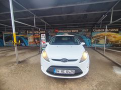 Sahibinden Ford Fiesta 1.4 TDCi Trend 2011 Model  300.000 km Beyaz