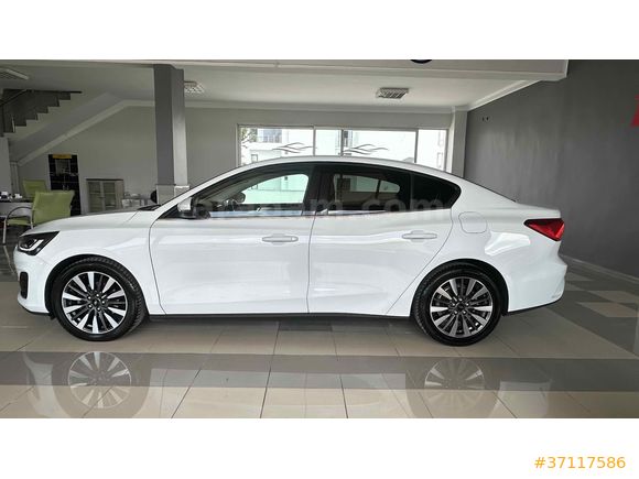 2024 FORD FOCUS 1.5 ECOBLUE TİTANİUM X HATASIZ  BOYASIZ
