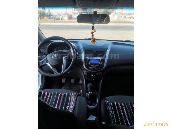 Sahibinden Hyundai Accent Blue 1.6 CRDI Mode Plus 2012 Model  221 km Beyaz