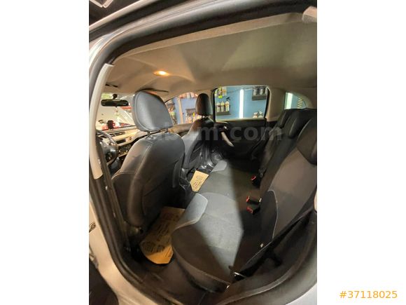 Sahibinden Citroen C3 1.4 VTi Confort 2012 Model