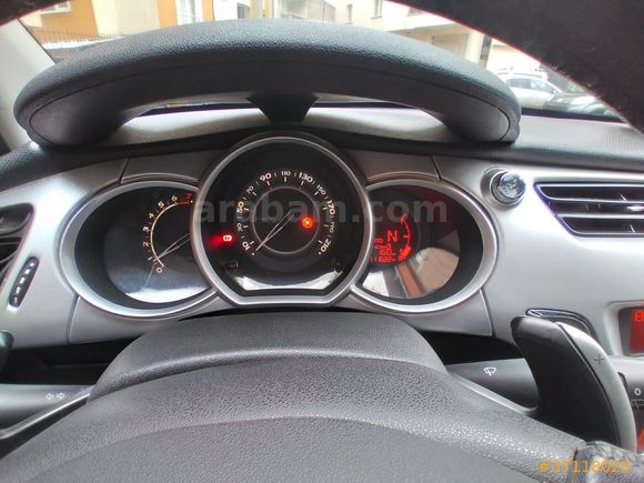 Sahibinden Citroen C3 1.4 VTi Confort 2012 Model