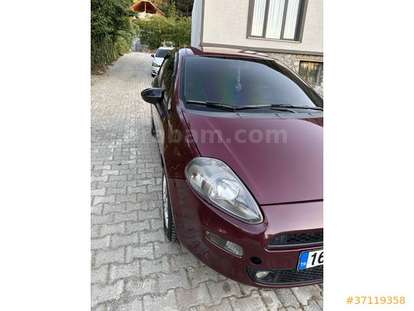 Sahibinden Fiat Punto Grande 1.4 Fire S&S 2012 Model  205.000 km Bordo yeni motor yapıldı  bin km olmadı daha 