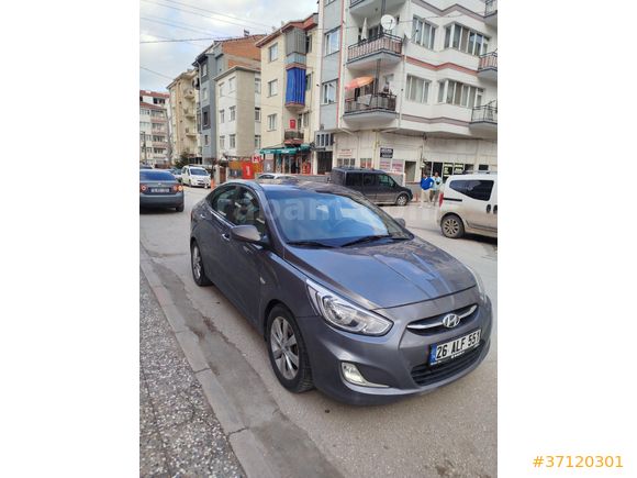 Sahibinden Hyundai Accent Blue 1.6 CRDI Mode Plus 2015 Model Eskişehir