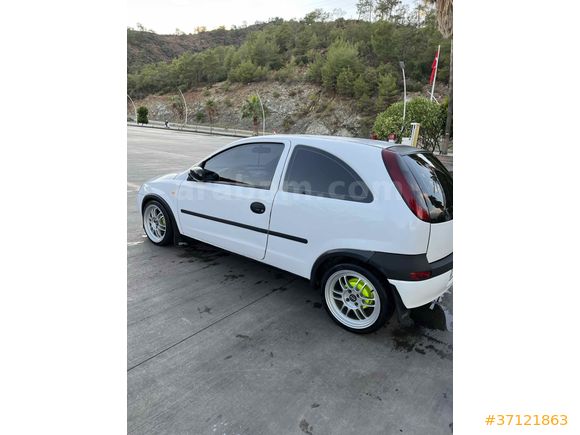 (Otomobil)Corsa 1.7 DTi Comfort 2003 Model 