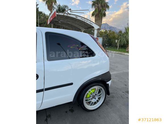 (Otomobil)Corsa 1.7 DTi Comfort 2003 Model 