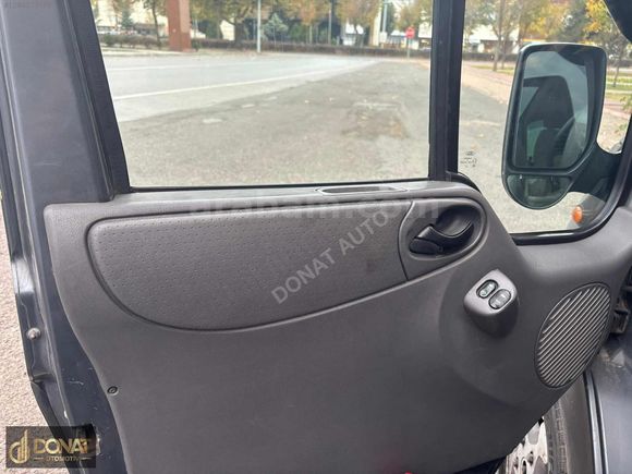 Donat Auto dan 2006 model journey delux birinci sınıf