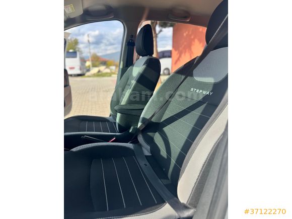 Sahibinden Dacia Sandero 0.9 TCe Stepway Easy-R 2019 Model
