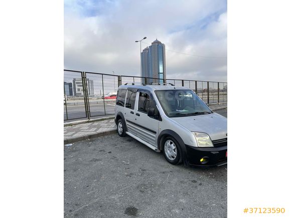 Ford husisi Tourneo Connet 
Bakımlı yüryen alt takım sıfır