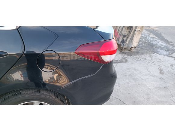 Sahibinden Kia Cerato 1.6 CRDi Comfort 2016 Model İstanbul 140.000 km Siyah