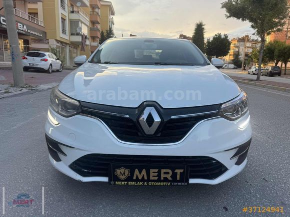 İLK EL HATASIZ MEGANE 4 TOUCH YENİ KASA DİZEL OTOMATİK