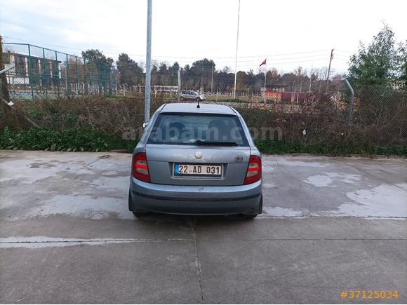 Askeri personelden Skoda Fabia 1.4 Special 2004 Model 101  bg
