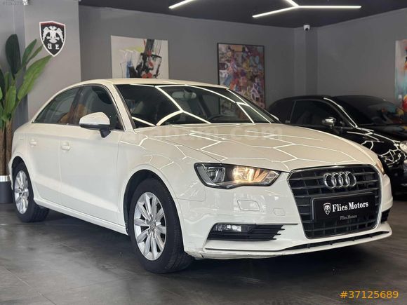 FLİES MOTORS'DAN AUDİ A3 SEDAN 1.4 TFSİ 182'BİN KM