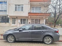 Sahibinden Toyota Corolla 1.8 Hybrid Dream 2024 Model