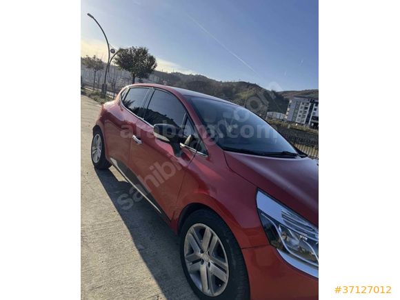 Sahibinden Renault Clio 2013 model










2013 Model 