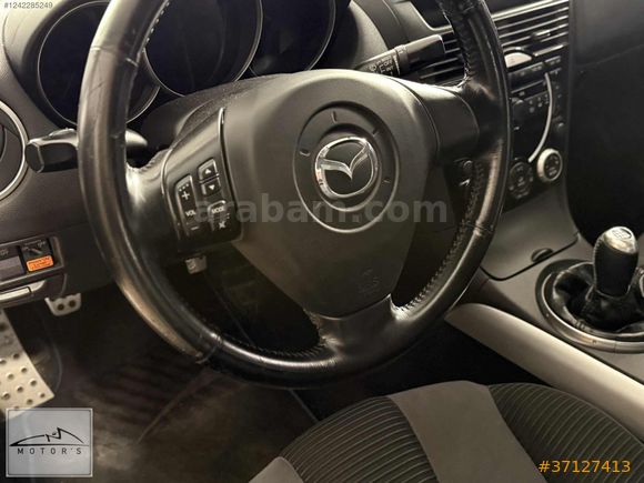KUSURSUZ GÜZELLİKTE RX-8 RENESIS HERTER BAKIMLI