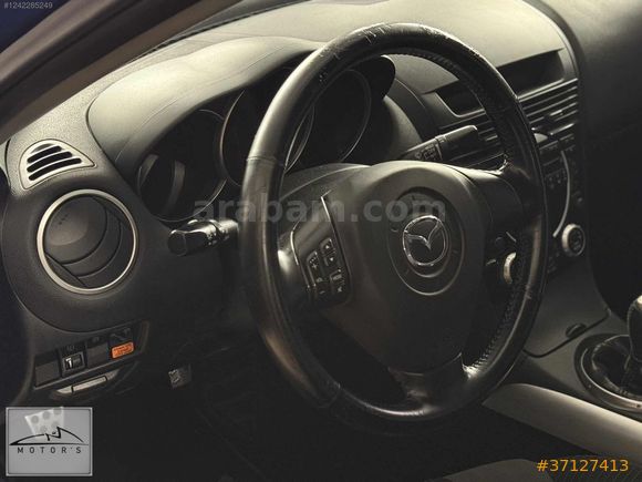 KUSURSUZ GÜZELLİKTE RX-8 RENESIS HERTER BAKIMLI
