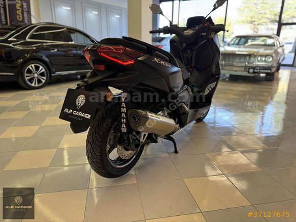 XMAX 250 TECHMAX-YENİ KASA-NAVİGASYONLU-TAM DOLU-AKRAPOVİC-FULL