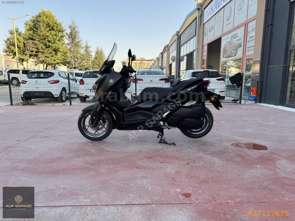 XMAX 250 TECHMAX-YENİ KASA-NAVİGASYONLU-TAM DOLU-AKRAPOVİC-FULL