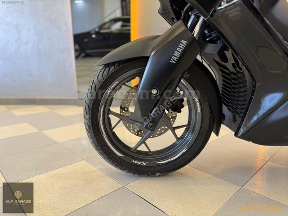 XMAX 250 TECHMAX-YENİ KASA-NAVİGASYONLU-TAM DOLU-AKRAPOVİC-FULL