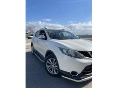 Sahibinden Nissan Qashqai 1.2 turbo tekna x-tronıc 2015 Model  125.000 km Beyaz