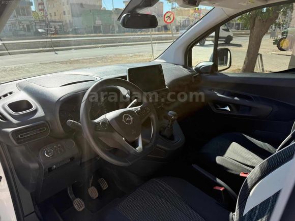 HATASIZ BOYASIZ TEMİZ BAKIMLI 2022 MODEL 92 BİN KM DE