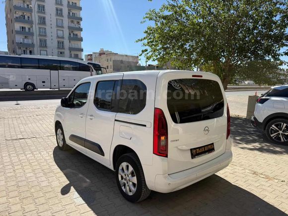 HATASIZ BOYASIZ TEMİZ BAKIMLI 2022 MODEL 92 BİN KM DE