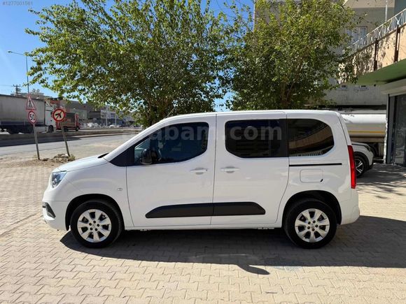 HATASIZ BOYASIZ TEMİZ BAKIMLI 2022 MODEL 92 BİN KM DE