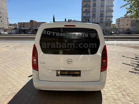 HATASIZ BOYASIZ TEMİZ BAKIMLI 2022 MODEL 92 BİN KM DE