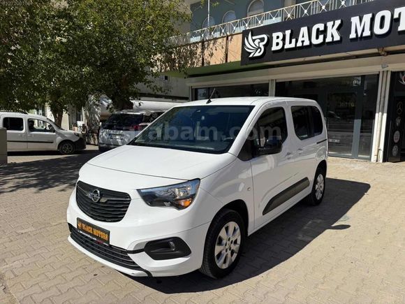 HATASIZ BOYASIZ TEMİZ BAKIMLI 2022 MODEL 92 BİN KM DE