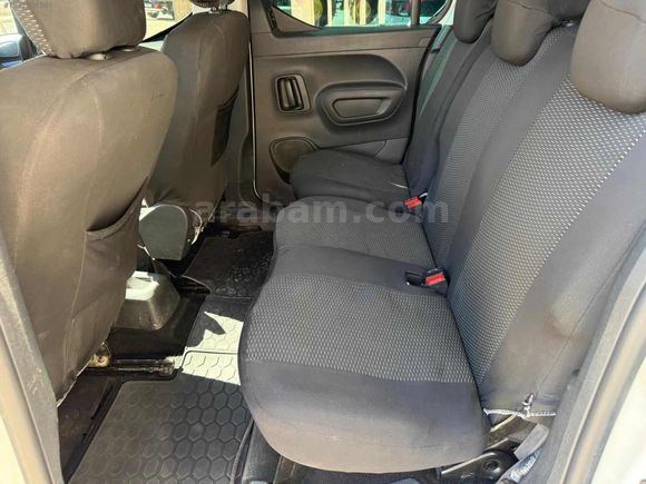 HATASIZ BOYASIZ TEMİZ BAKIMLI 2022 MODEL 92 BİN KM DE