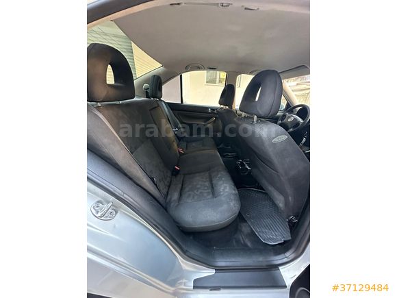 Sahibinden Volkswagen Bora 1.6 Basic 2000 Model