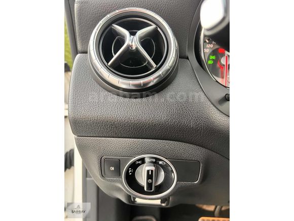 ŞARBAY GROUP-2014 CLA 180 AMG DEGİŞENSİZ / BAKIMLI